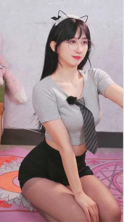 B站兔牙sinar酱 – NO.01 舰长图直播片段 [73P]插图8